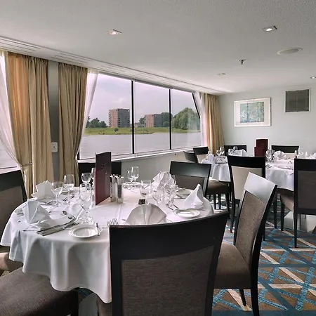 Botel Fairtours Hotelschiff Leonora *