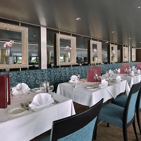 Botel Fairtours Hotelschiff Leonora Neuss