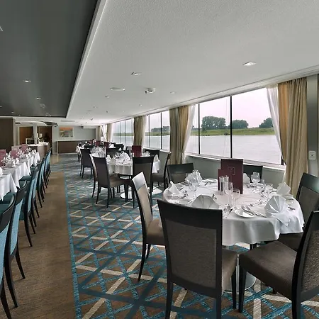 Fairtours Hotelschiff Leonora Botel *